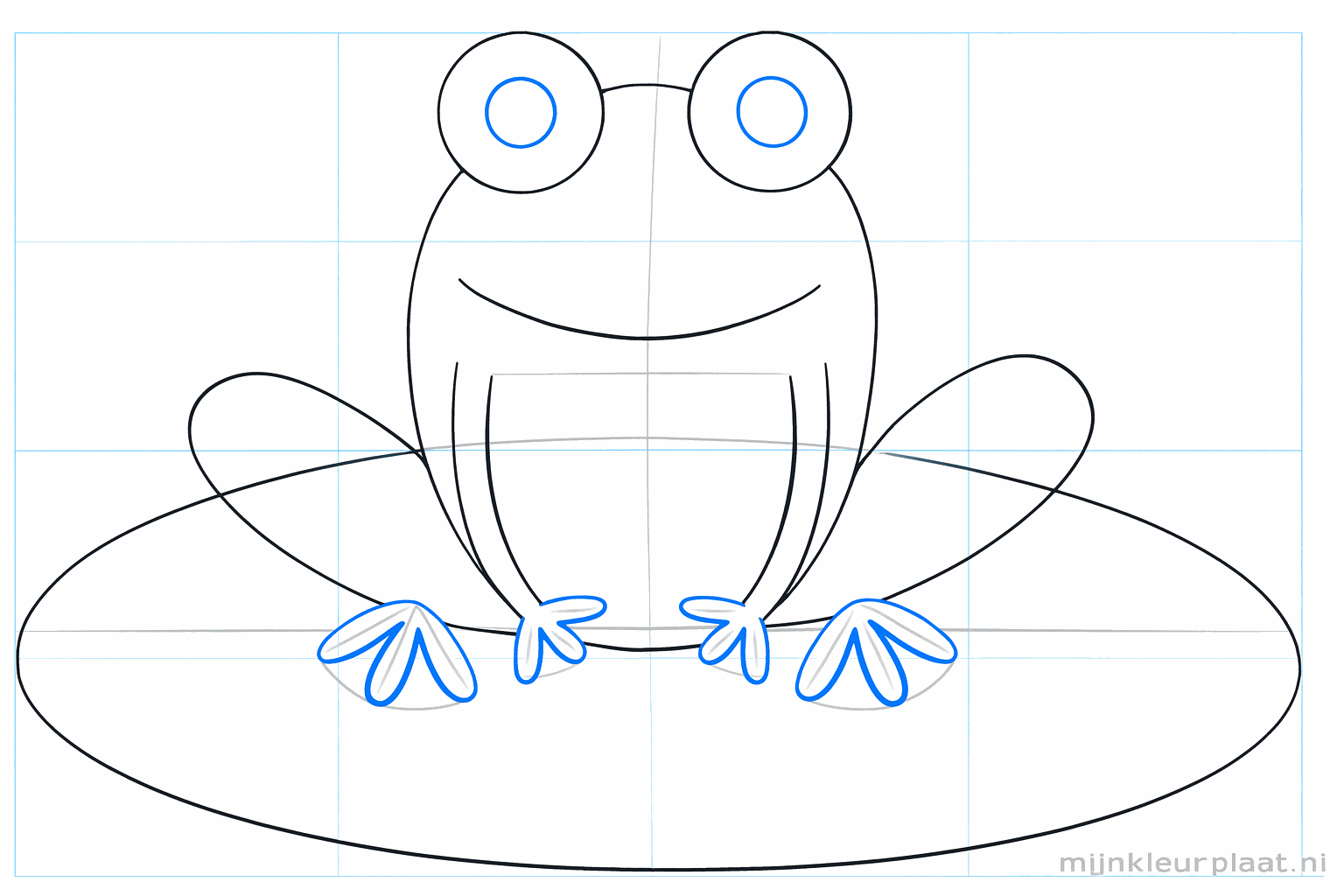 Twee kleine voorpoten en pupillen in de ronde ogen van de kikker.
