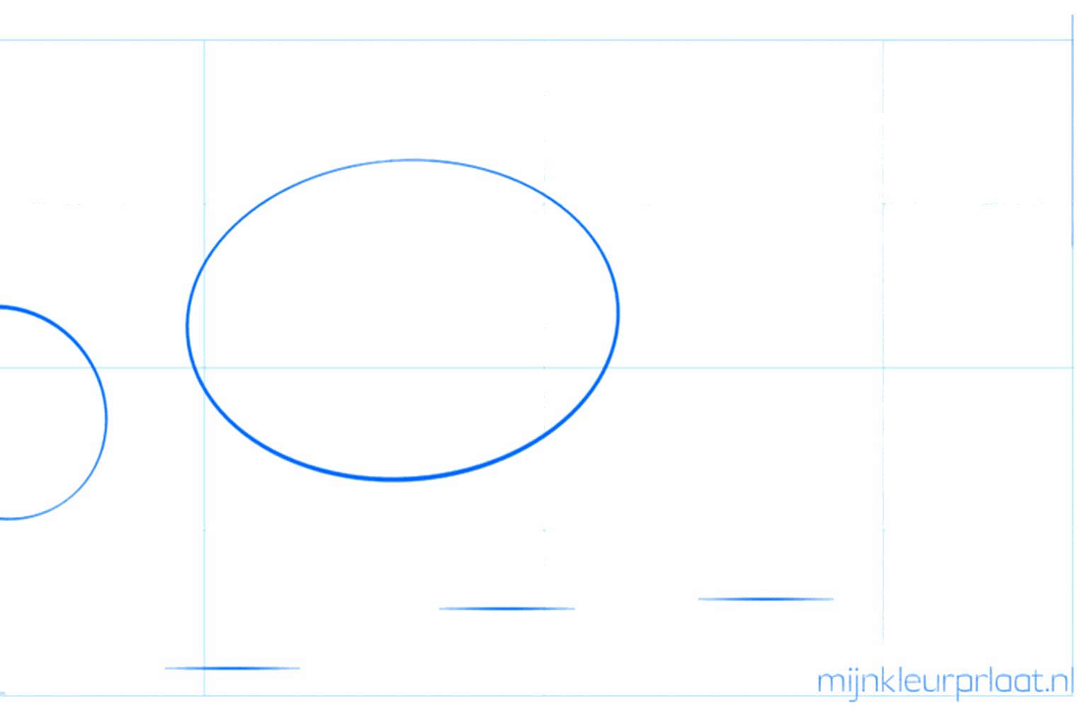 Twee ovalen voor de basis van de kop en het lichaam van de rode panda.